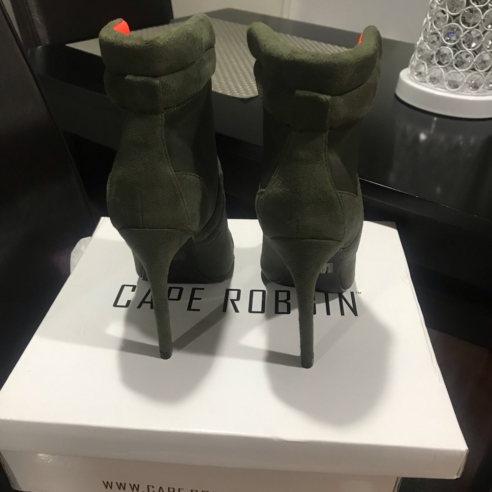 Peep toe booties - Picture 3 of 3
